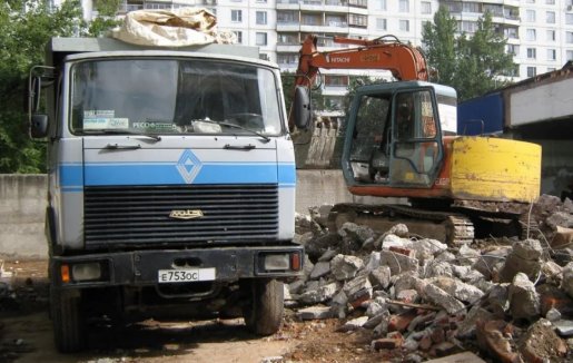 Вывоз строительного мусора, погрузчики, самосвалы, грузчики стоимость услуг и где заказать - Санкт-Петербург